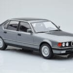 BMW Seria 7 E32 740i Srebrny MCG 1:18