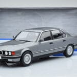 BMW Seria 7 E32 740i Srebrny MCG 1:18