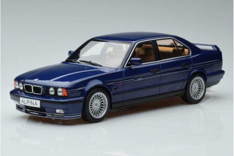 BMW Alpina B10 4.6 E34 Niebieski MCG 1:18