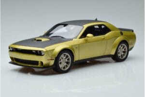 Dodge Challenger R/T Scat Pack Widebody 50. Rocznica GT Spirit 1:18