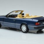 Mercedes 300 CE-24 A124 Kabriolet Nautical Blue Limitowana Edycja Norev 1:18