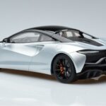 McLaren McLaren Artura Coupe Srebrny GT Spirit 1:18 1:18 Żywica