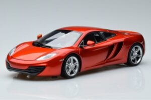 McLaren MP4-12C Coupe Ze Stigiem Figurka Top Gear Minichamps 1:18