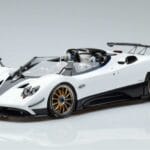 Pagani Pagani Zonda HP Barchetta Włókno Węglowe Biały LCD 1:18 1:18 Metal