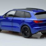 Volkswagen Volkswagen Touareg CR Niebieski FAW 1:18 1:18 Metal